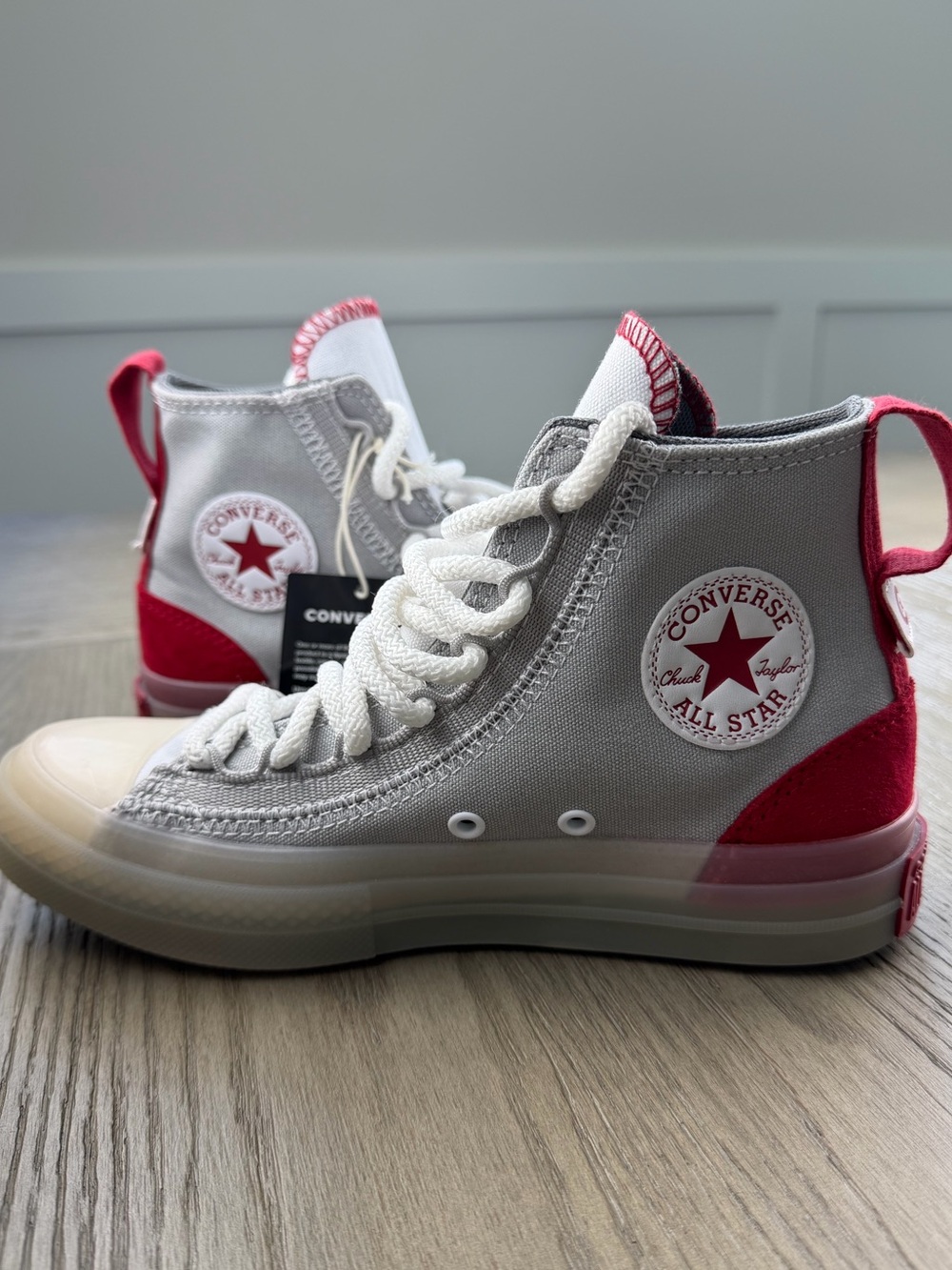 Converse Chuck Taylor All Star CX EXP2 High "Grey Area" sneakers. NWT. Sz. 5
